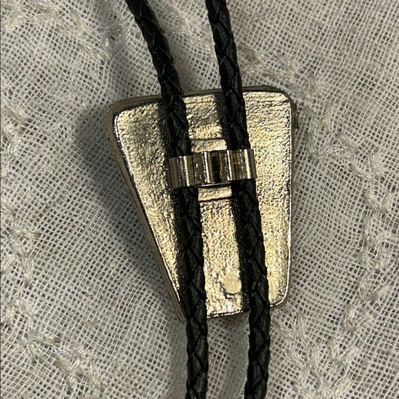 Vintage Bolo tie western leather and ornate medallion turquoise - Picture 11 of 11